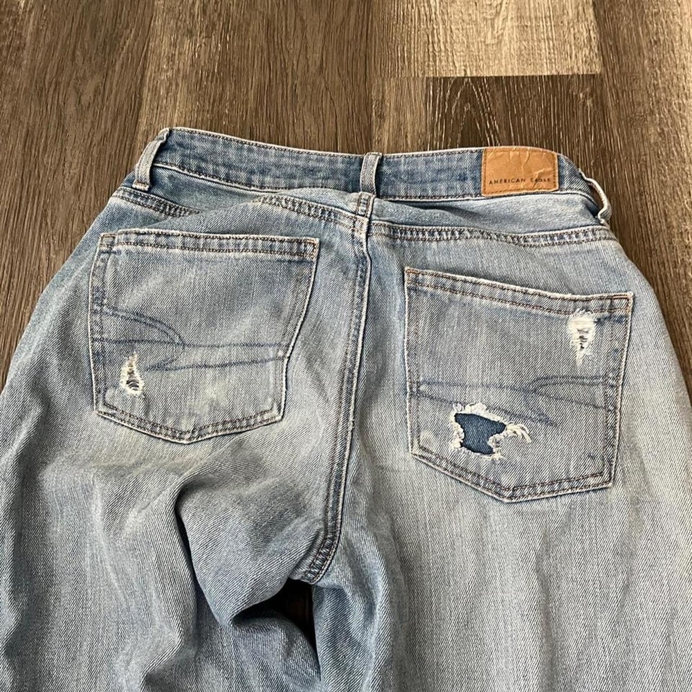 Wide Leg Light Wash Distressed Jeans - Picture 8 of 8